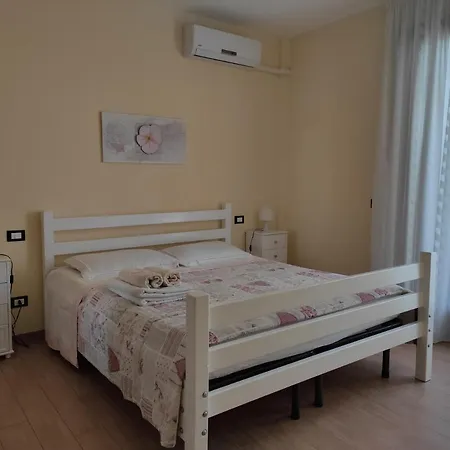 Alojamento de Acomodação e Pequeno-almoço Appia Antica Surbo