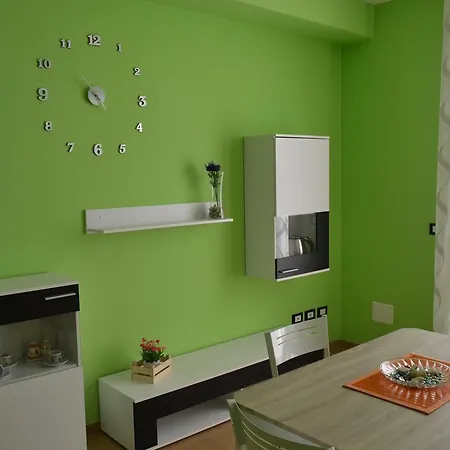 Appia Antica 4* Surbo